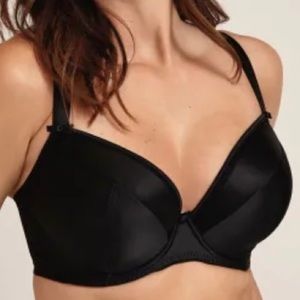 32K Bra NEW with tags AU15 BRAVISSIMO SATINE BRA in Black pin-up style plunge